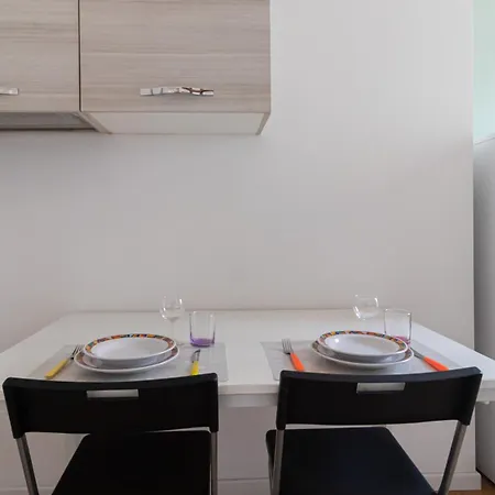 Italianway - Rosmini 11 B Apartamento Milão