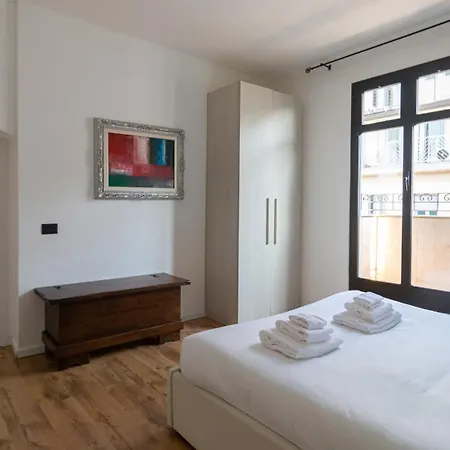 Italianway - Rosmini 11 B Mediolan